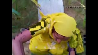 Cheating Hot Bhabhi getting pussy fucked in field by dewar