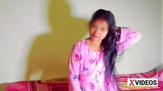 Desi gf sex with pink saree indian xxx chudai video