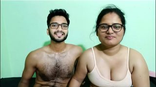 Desi Housewife Talking About Husband During Sex With Lover