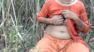 Indian Dehati Bhabhi Fucking Wet Pussy In Outdoor With Hot Devor