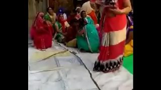 Indian sexy bhabhi dance