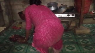 Indian Sexy Riya Bhabhi Ko Chut Me finger Dalke Chudai Kiya shaven pussie fuck