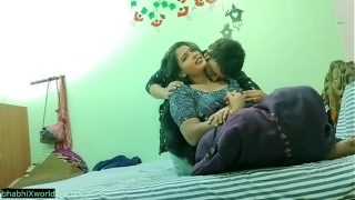 Up Coming Desi Couple Suhagraat Chudai Video